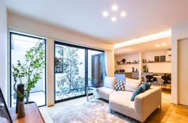 新宮町まちかど展示場 平屋「おうちアウトドアを楽しめる中庭のある家」(粕屋郡) - 悠悠ホーム - リビング