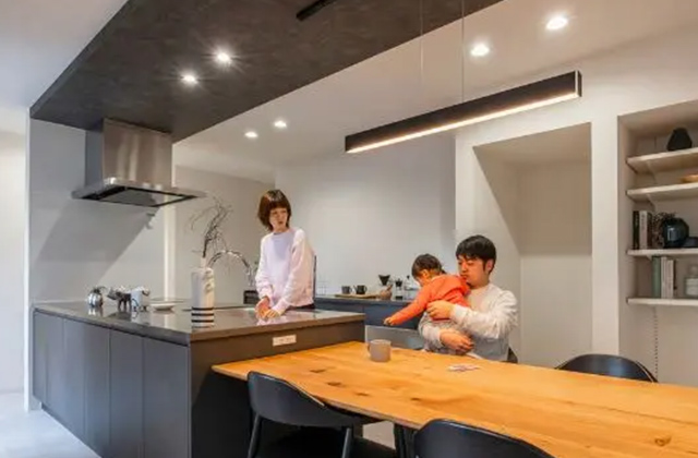 キッチン -【北九州市戸畑区】大空間LDKの開放感×家事ラク動線“子育てに強い”平屋「広々22.5帖LDKと中2階のある家」(北九州市) - 悠悠ホーム