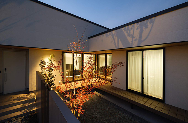 外構 - ink 佐賀店_B棟「プライベート中庭を楽しむヴィンテージモダン邸宅」(佐賀市) - リブワーク