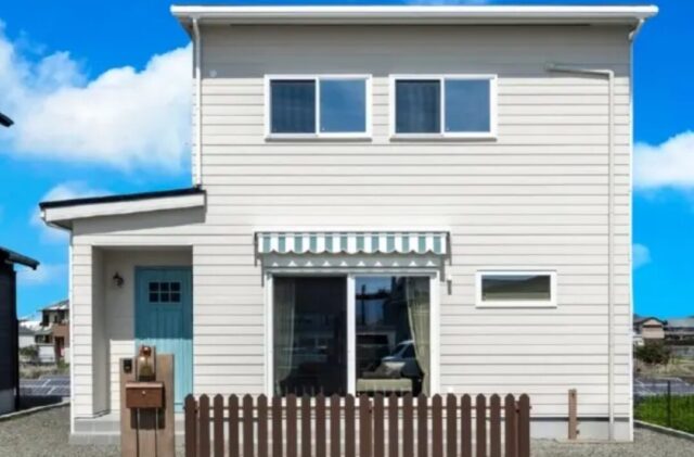 筑後市長浜まちかど展示場「快適な回遊動線と廊下レス設計が魅せる機能美と遊び心が詰まった2階建て」(筑後市) - 悠悠ホーム - 外観