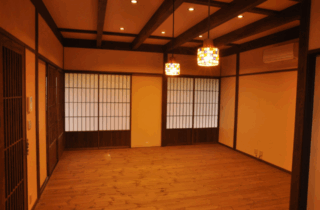 部屋 - アリスト - 木の奥深い風情に包まれる和モダンな平屋