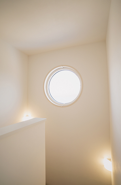 丸窓 - 施工事例 - ファンライフ