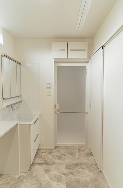 脱衣室 - 施工事例 - ファンライフ