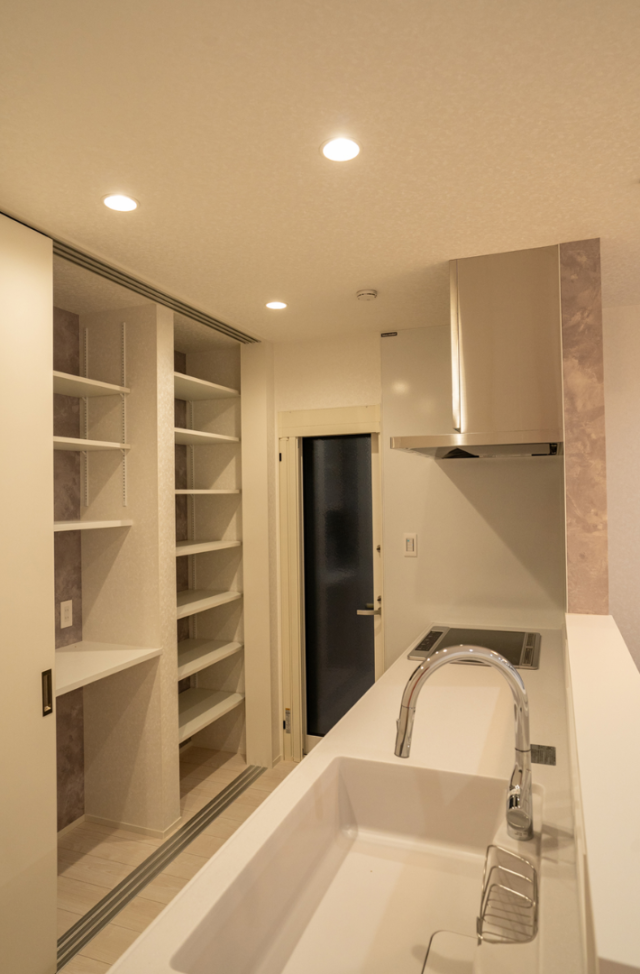 37坪で叶えたシンプルモダンな完全分離型二世帯住宅 - ファンライフ - キッチン1