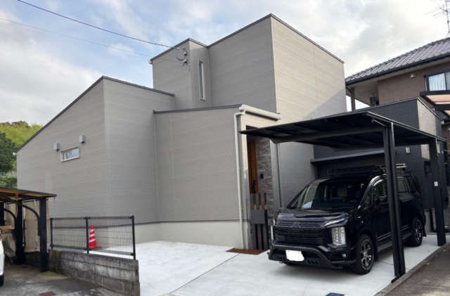 29坪に趣味と機能を凝縮したバイクガレージハウス - ファンライフ - 外観