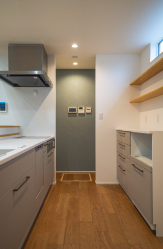 29坪に趣味と機能を凝縮したバイクガレージハウス - ファンライフ - キッチン