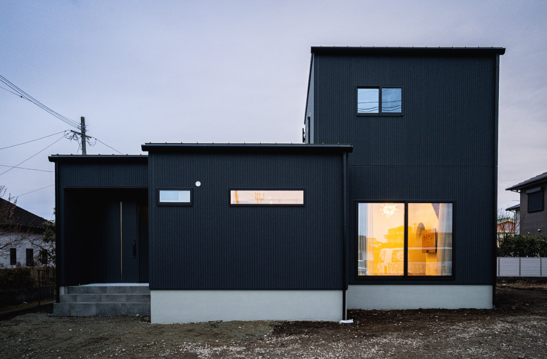 36坪で家族6人の快適な暮らしを実現した収納上手で家事ラクな2階建て