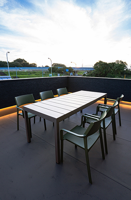 バルコニー - 宿泊体験型モデルハウス『そのうち』「4つの高性能と優雅なバルコニーが彩る2階建て」(上益城郡御船町) - ファンライフ