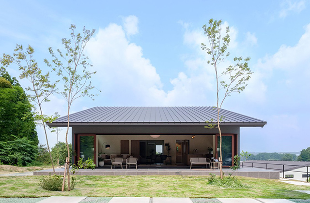 熊本阿蘇西原 LIVELY VILLA Noki「柱のない大空間リビングのリゾートライクなモダン平屋」(阿蘇郡) - リブワーク