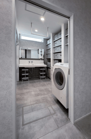 凛とした雰囲気漂うグレーモダンな未来志向の2階建て - NEOデザインホーム - サニタリールーム