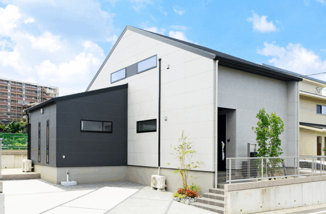 平屋の暮らしやすさを備えたライフステージにフィットする2階建て - タカスギ - 外観