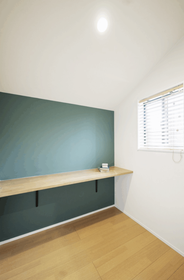 平屋の暮らしやすさを備えたライフステージにフィットする2階建て - タカスギ - 書斎