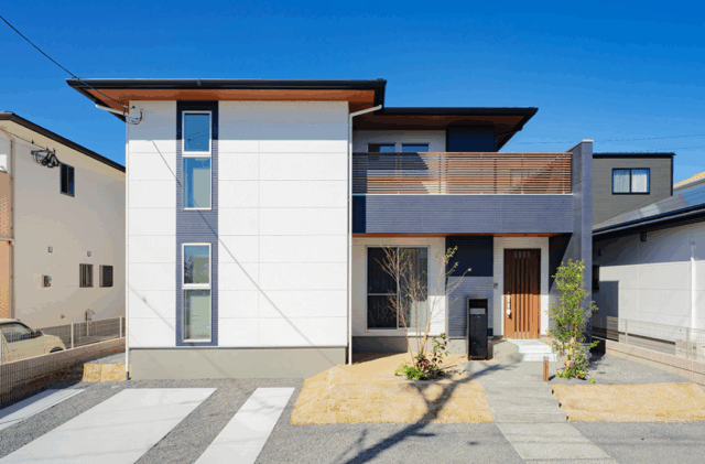 モダンデザインとフレキシブルな動線設計の2階建て - タカスギ - 外観