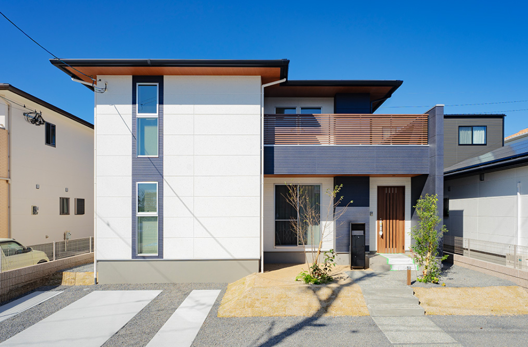 モダンデザインとフレキシブルな動線設計の2階建て - タカスギ - 外観