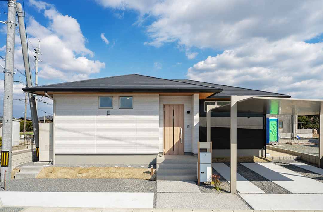 家事ラク設計でゆとりを感じるコンパクトな26坪平屋 - タカスギ - 外観