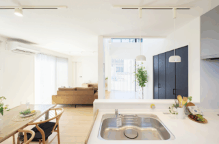 立体的ファサード×シンプルモダンな外観に高効率な間取りを備えたお家 - タカスギ - LDK