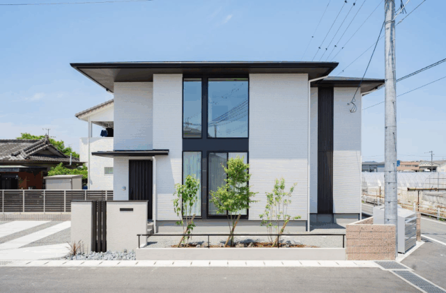 動線と収納の工夫をプラスした洗練されたオープンファサードのお家 - タカスギ - 外観