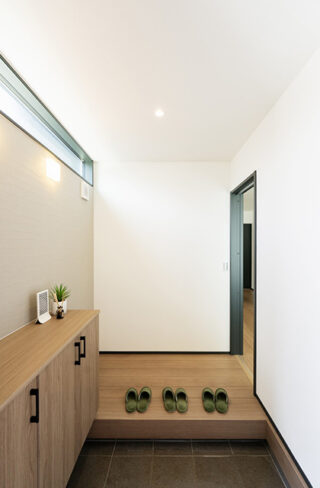 玄関 - 施工事例 - タカスギ