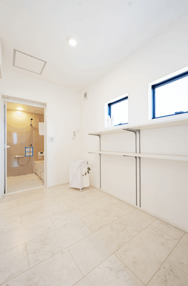 飽きないデザイン性と快適動線が揃ったフレキシブルな４LDK2階建て - タカスギ - 浴室