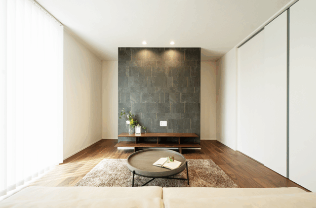 大人モダンスタイルのかくれ動線を取り入れた機能性の高い住まい - タカスギ - リビング