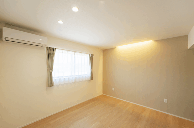 18帖LDKとファミリールームを備えたのびやかでフレキシブルな2階建て - タカスギ - 洋室2