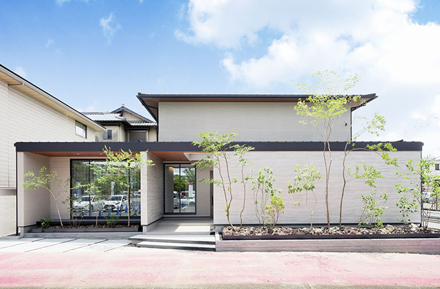 KAB住宅展示場「地震に強い免震工法のサウナ付き二世帯住宅」(熊本市) - タカスギ