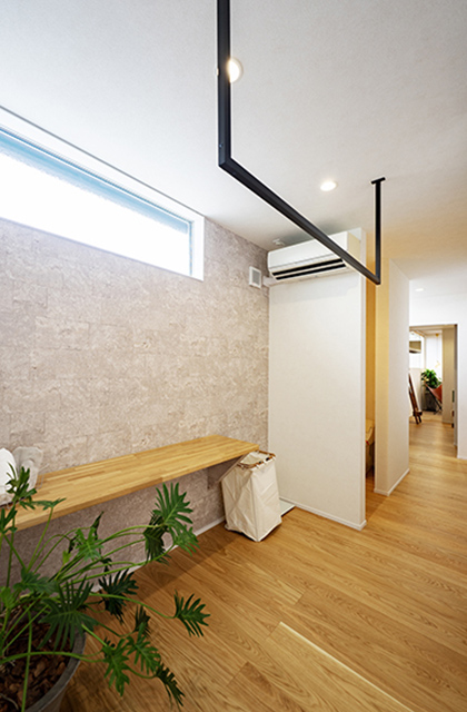 脱衣ランドリー室 - 八代住宅展示場「部屋全体に視線が通るテラスと中庭のある平屋」(八代市) - タカスギ