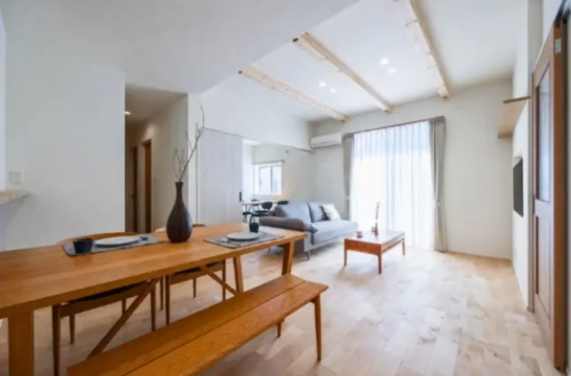 龍田まちかど展示場「廊下ゼロと最短の家事動線がゆとりを生む26坪の平屋」(熊本市) - 悠悠ホーム - LDK