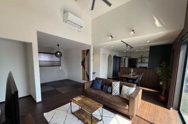 吉村町平屋モデルハウス「あたたかみのあるモダン×シンプルな平屋」(宮崎市) - デイジャストハウス - LDK