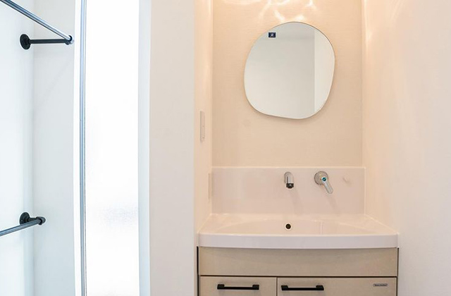 洗面所 - 8畳のセカンドリビングがある2階建て - デザインハウス宮崎