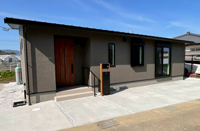 22坪で叶える愛猫と暮らす収納充実の平屋