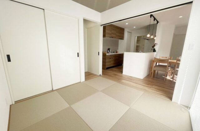 延岡モデルハウス「勾配天井で開放感のある平屋」(延岡市) - 国分ハウジング - 和室