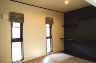 モノトーンの洗練と温もりが響き合う 三世代で暮らす二世帯住宅 - 向洋ハウジング - 和室