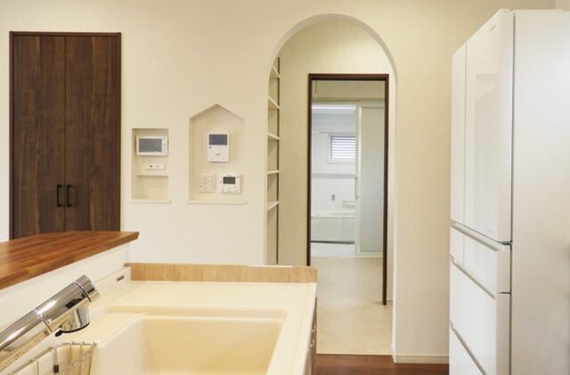 15箇所の収納と回遊動線で家事がスムーズに進む2階建て - 向洋ハウジング - 水回り