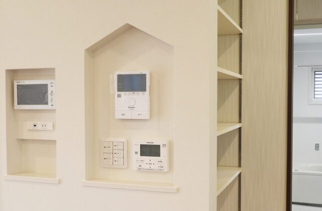 15箇所の収納と回遊動線で家事がスムーズに進む2階建て - 向洋ハウジング - ニッチ