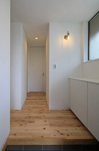 玄関ホール - 施工事例 - 森建築