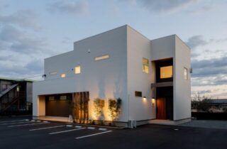 外観 - 日大建築 - 温かみと清潔感が融合するスタイリッシュモダンな外観の店舗兼住宅