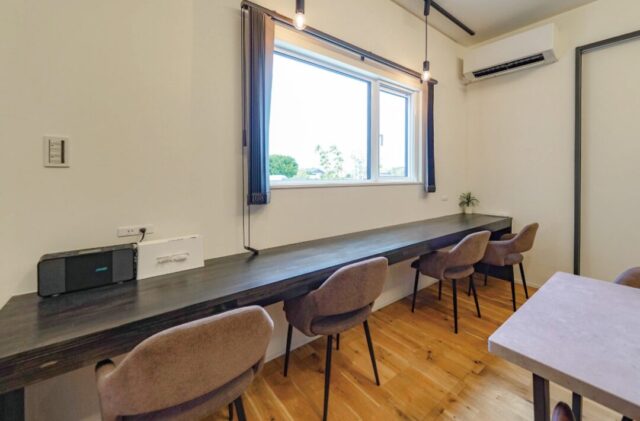 太郎坊町 平屋 モデルハウス「スキップフロアのある動線を重視した平屋」(都城市) - トータルハウジング - ワークスペース