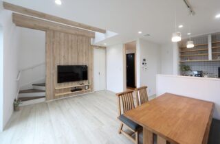 降り注ぐ開放的なモダンハウス - 空感考房CO.CO - LDK