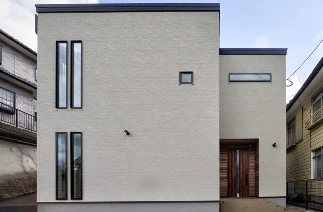 木の温もりの中に上品で華やかさを感じる開放的でモダンな2階建て - 空感考房CO.CO - 外観