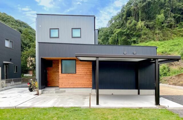 外観 - 木の味わい感じるシンプルモダンな二階建て - ベネッツ