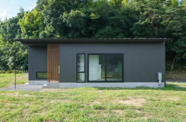 無機質×ナチュラルが融合したゆとりある20坪コンパクト平屋 - ベネッツ - 外観