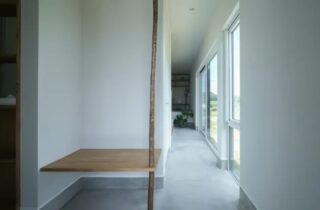 無機質×ナチュラルが融合したゆとりある20坪コンパクト平屋 - ベネッツ - 土間