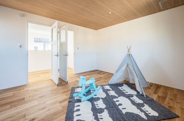 洋室 - 大園建設 - シンプル&スタイリッシュな白い外壁の2階建て