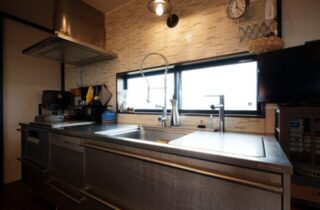 キッチン - エースホーム - アンティーク家具が似合うレトロな雰囲気漂う2階建て