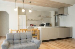 キッチン・ダイニング - エースホーム - 平屋と2階建ての良さが詰まったナチュラルデザインの平屋
