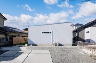 外観・外構 - 大園建設 - 無機質素材×自然素材が調和する北欧モダンな平屋